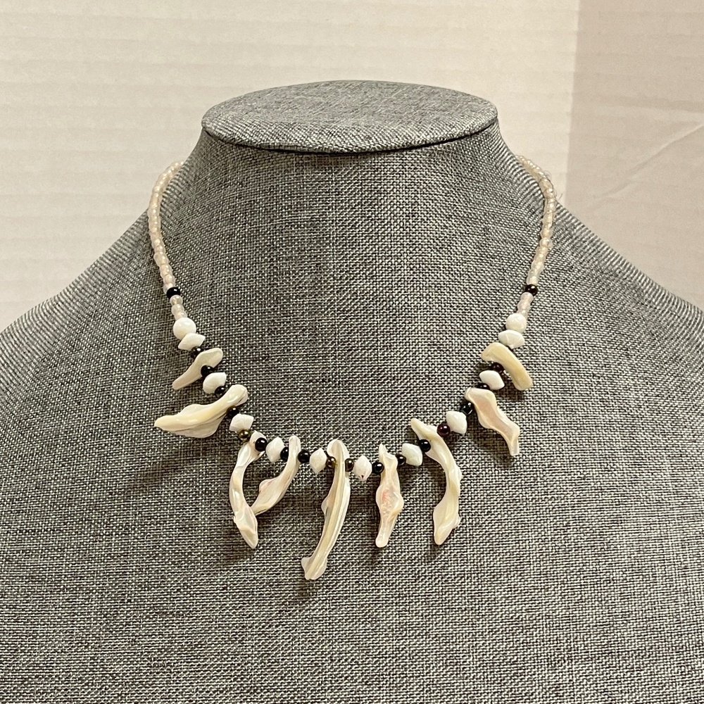 EXPRESS Signed Shell and Seed Bead Vintage Necklace Choker